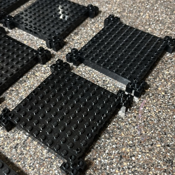 PRE OWNED LEGO 30645 Technic Brick Modified 3in x 3in Base Black (Lot Of 11) - Picture 3 of 8